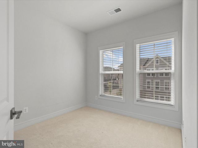 6757 SIRAH LN, Gainesville, VA 20155