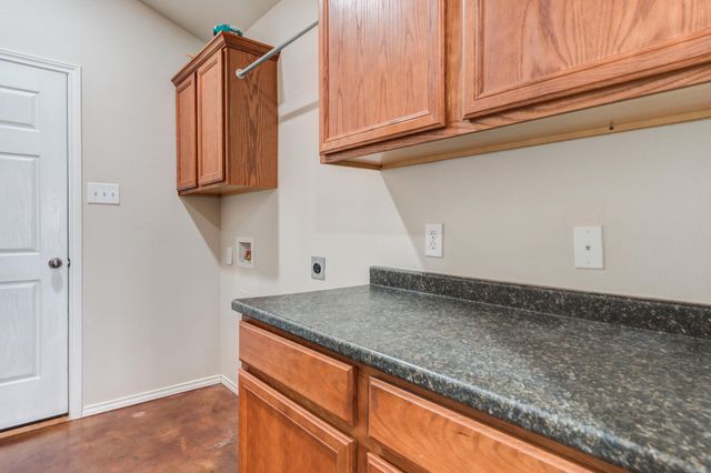 6555 92nd Street, Lubbock, TX 79424