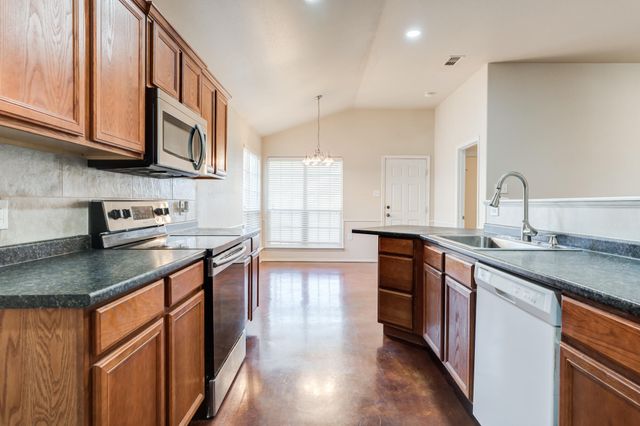 6555 92nd Street, Lubbock, TX 79424
