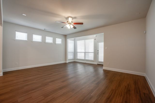 3205 Damsel Sauvage Lane, Lewisville, TX 75056