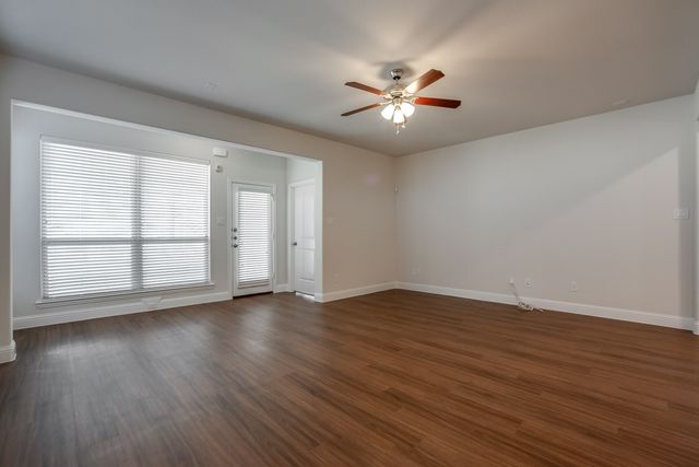 3205 Damsel Sauvage Lane, Lewisville, TX 75056