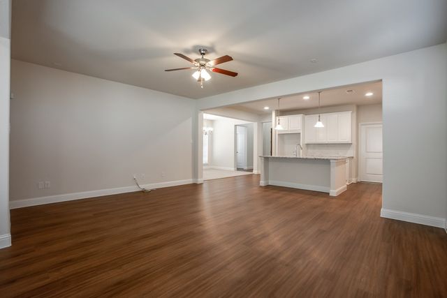 3205 Damsel Sauvage Lane, Lewisville, TX 75056