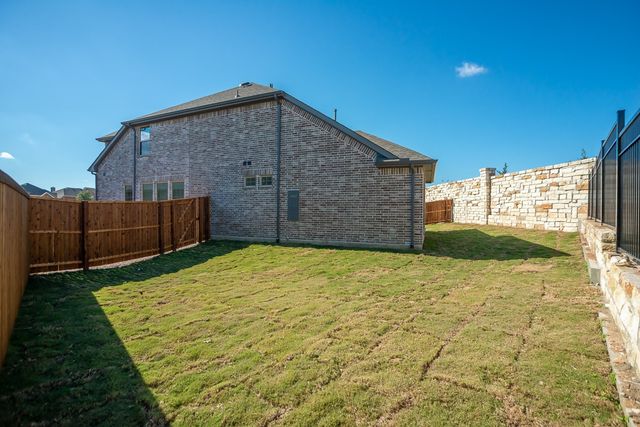 3205 Damsel Sauvage Lane, Lewisville, TX 75056