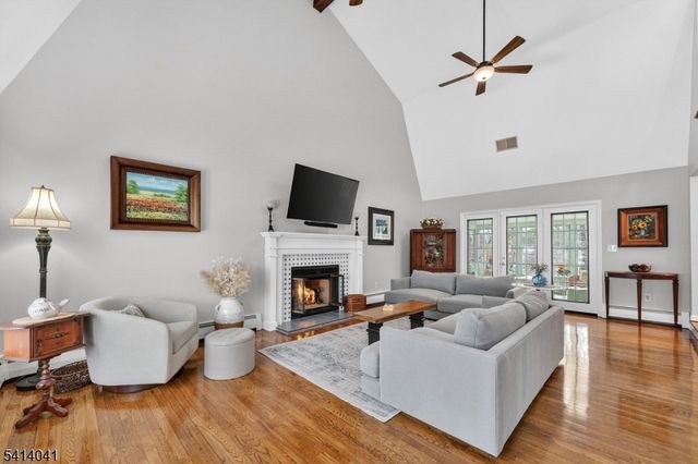 14 Bradford Lane, Bernards Twp., NJ 07920