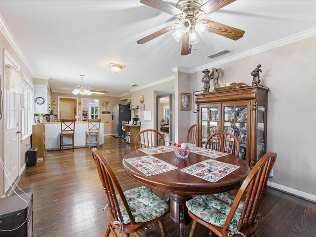 301 Ovilla Road, Waxahachie, TX 75167