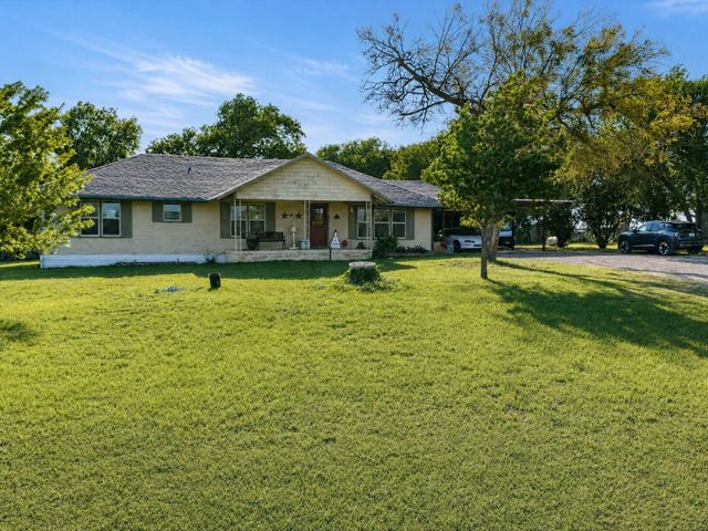 301 Ovilla Road, Waxahachie, TX 75167