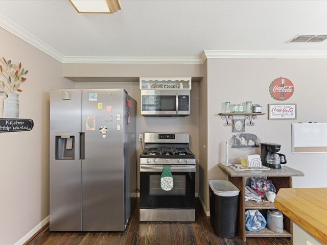 301 Ovilla Road, Waxahachie, TX 75167