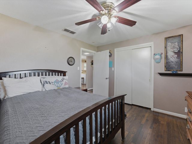 301 Ovilla Road, Waxahachie, TX 75167