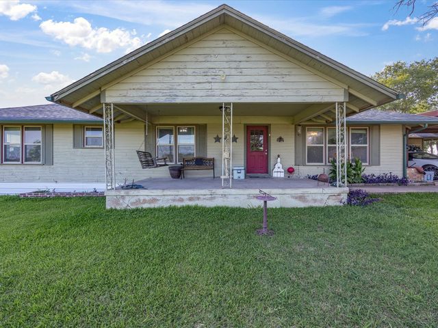 301 Ovilla Road, Waxahachie, TX 75167