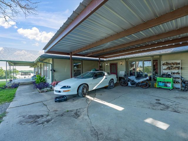301 Ovilla Road, Waxahachie, TX 75167