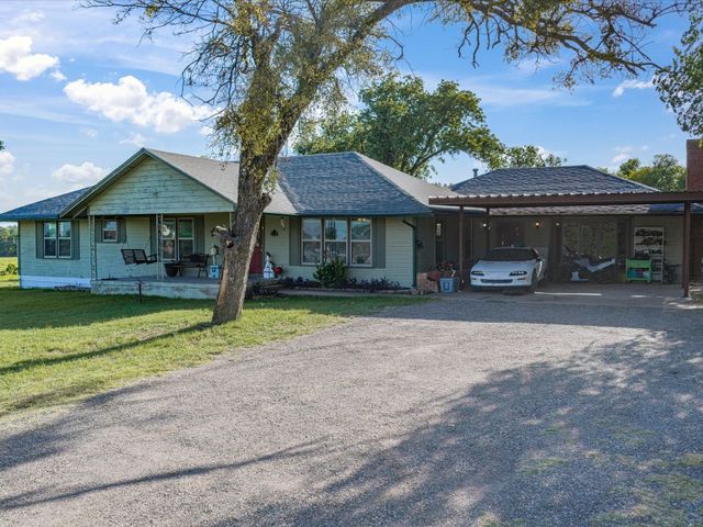 301 Ovilla Road, Waxahachie, TX 75167