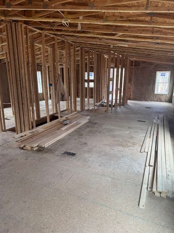 152 Middle Oxbow Road, Hinsdale, NH 03451