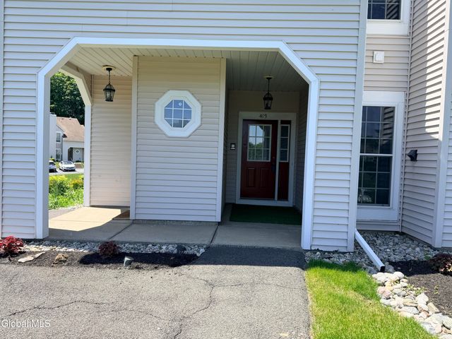 413 Diamond Rock Circle, Troy, NY 12182