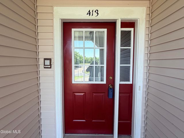 413 Diamond Rock Circle, Troy, NY 12182