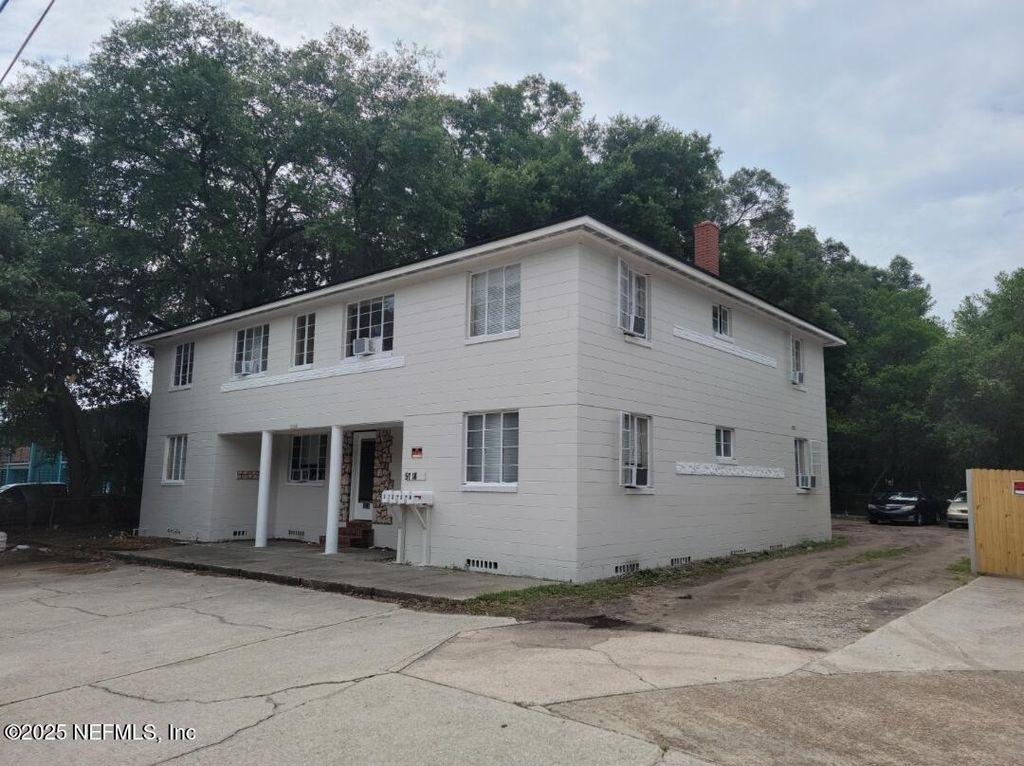 5718 MERRILL Road, Jacksonville, FL 32277