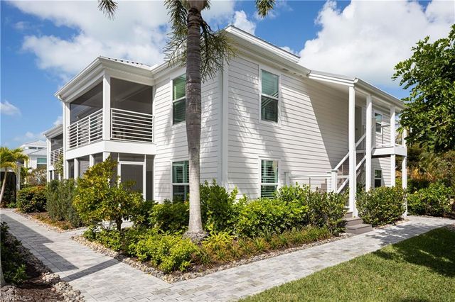 600 3rd ST S # 2, Naples, FL 34102