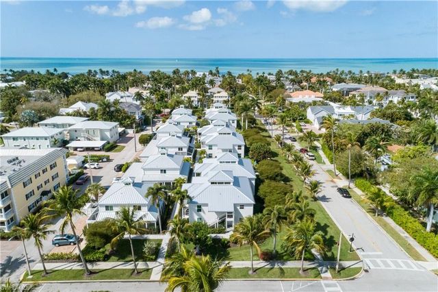 600 3rd ST S # 2, Naples, FL 34102