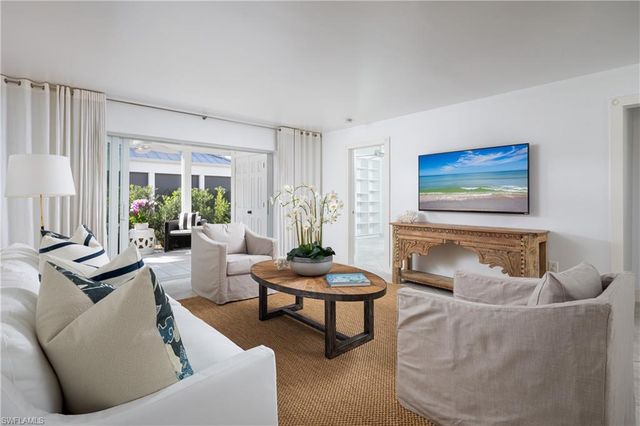 600 3rd ST S # 2, Naples, FL 34102