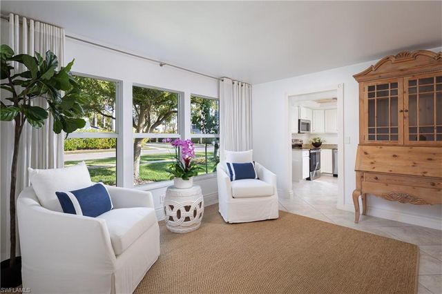 600 3rd ST S # 2, Naples, FL 34102