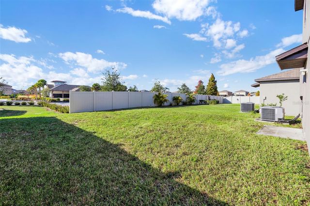 5204 WHITE CHICORY DRIVE, Apollo Beach, FL 33572