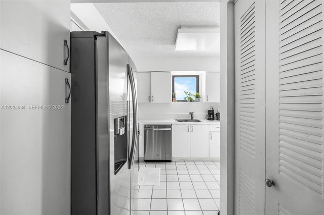 3300 NE 192nd St 1601, Aventura, FL 33180