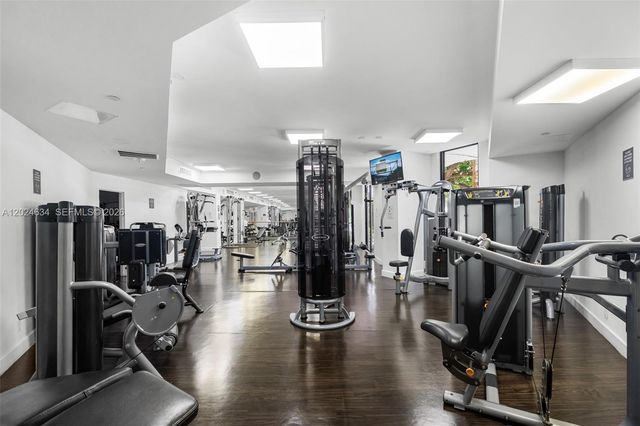 3300 NE 192nd St 1601, Aventura, FL 33180