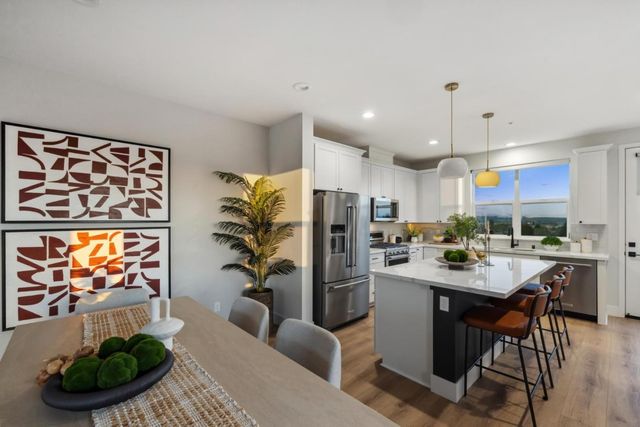 138 Skyline Vista Way, Watsonville, CA 95076