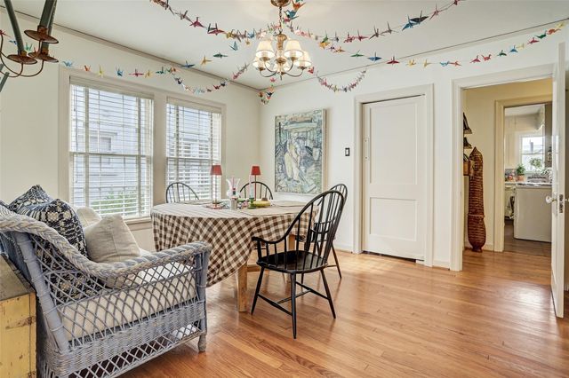 2112 Banks Street, Houston, TX 77098