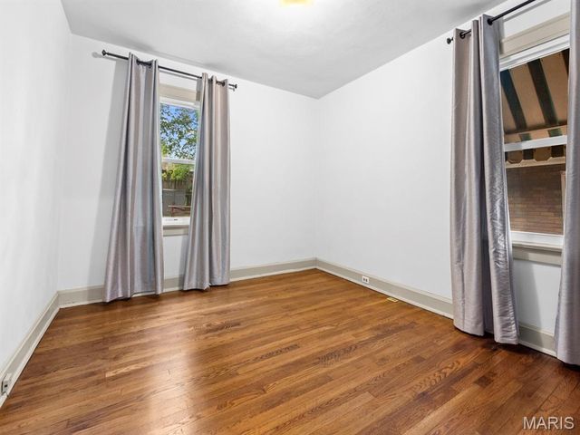 7739 Dale Avenue, St Louis, MO 63117
