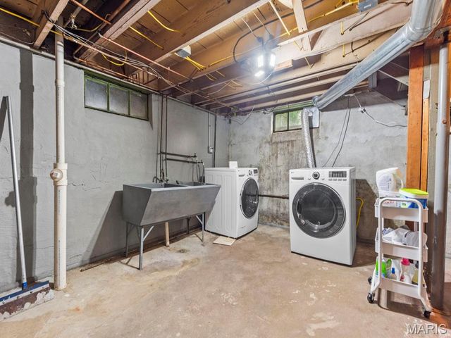 7739 Dale Avenue, St Louis, MO 63117