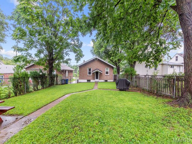 7739 Dale Avenue, St Louis, MO 63117