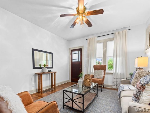 7739 Dale Avenue, St Louis, MO 63117