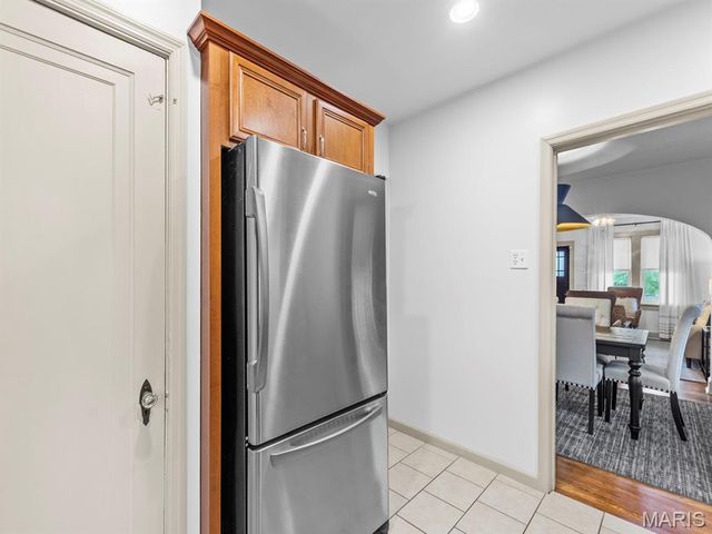 7739 Dale Avenue, St Louis, MO 63117