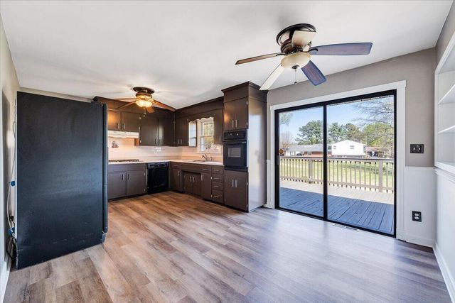 2407 Laura RD, Roanoke, VA 24017