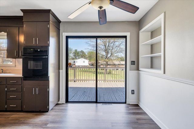 2407 Laura RD, Roanoke, VA 24017