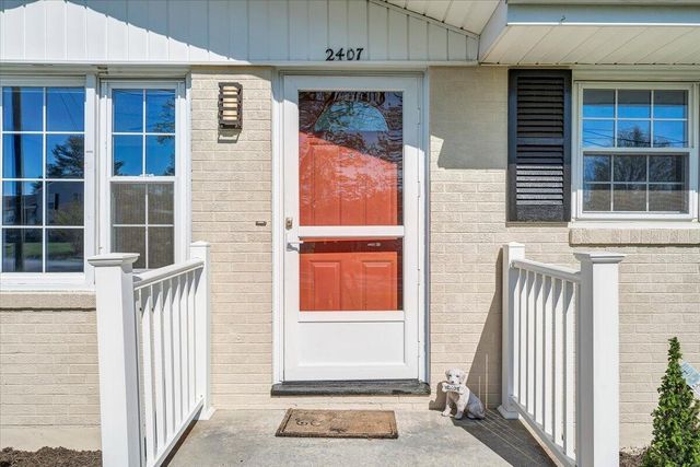 2407 Laura RD, Roanoke, VA 24017