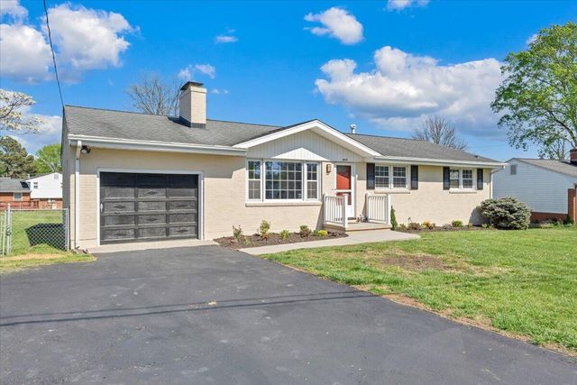 2407 Laura RD, Roanoke, VA 24017