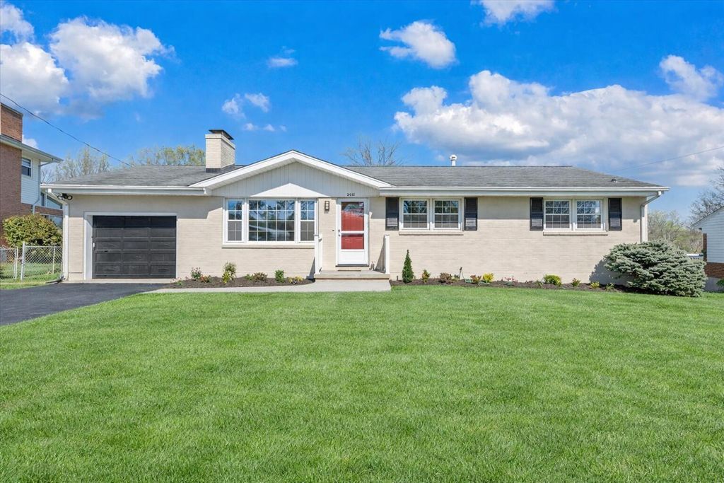 2407 Laura RD, Roanoke, VA 24017