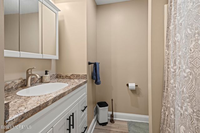 142 Orchid Court, Toms River, NJ 08753