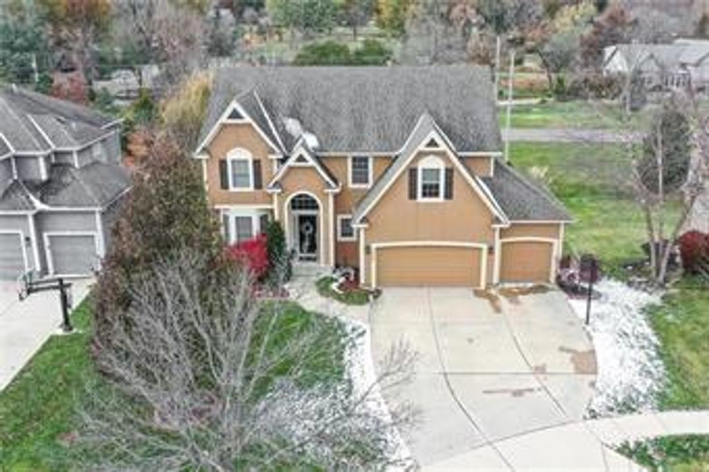 16224 Birch Street, Overland Park, KS 66085