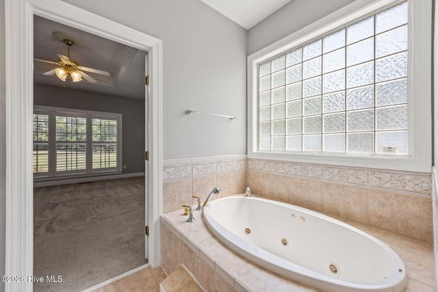 908 Taberna Circle, New Bern, NC 28562