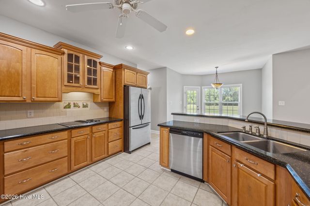 908 Taberna Circle, New Bern, NC 28562