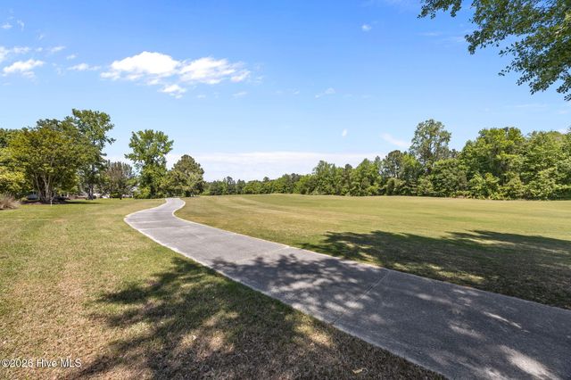 908 Taberna Circle, New Bern, NC 28562