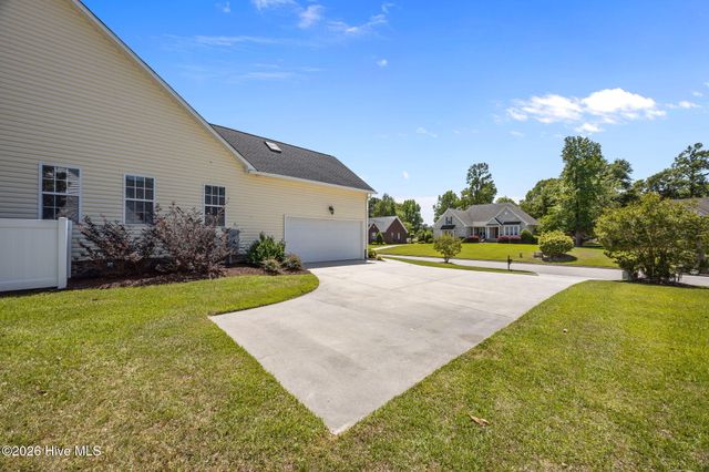 908 Taberna Circle, New Bern, NC 28562