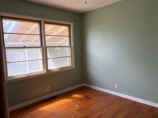 815 S Audrey Dr, El Dorado, KS 67042