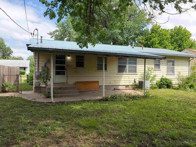 815 S Audrey Dr, El Dorado, KS 67042