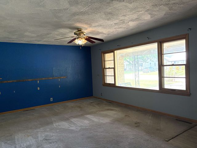 815 S Audrey Dr, El Dorado, KS 67042