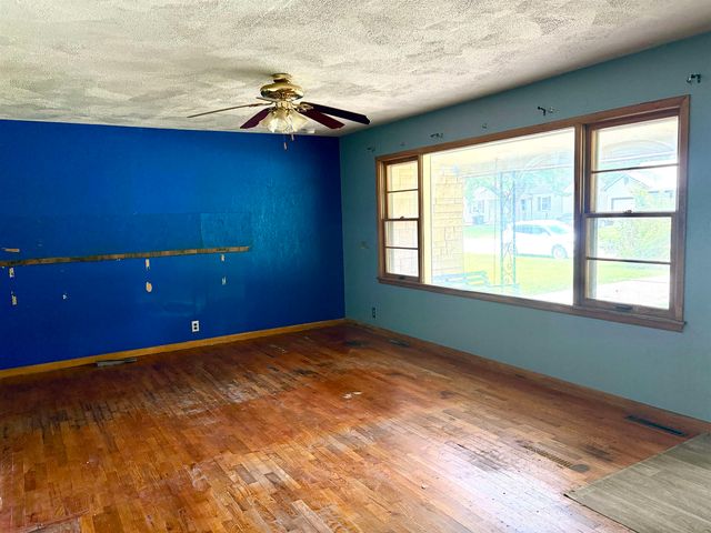 815 S Audrey Dr, El Dorado, KS 67042