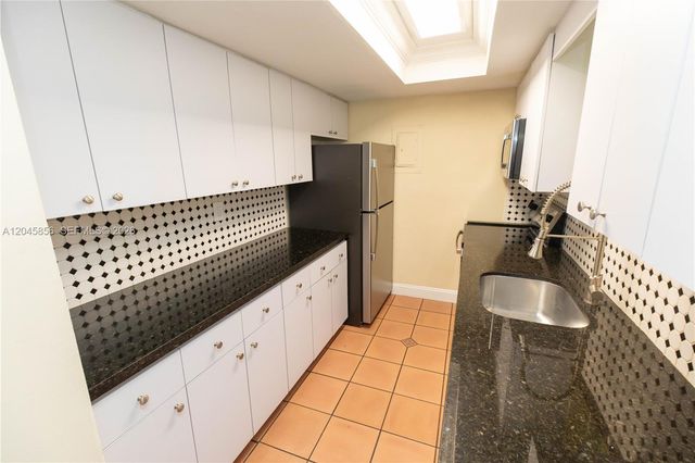 2945 Day Avenue 2953, Miami, FL 33133