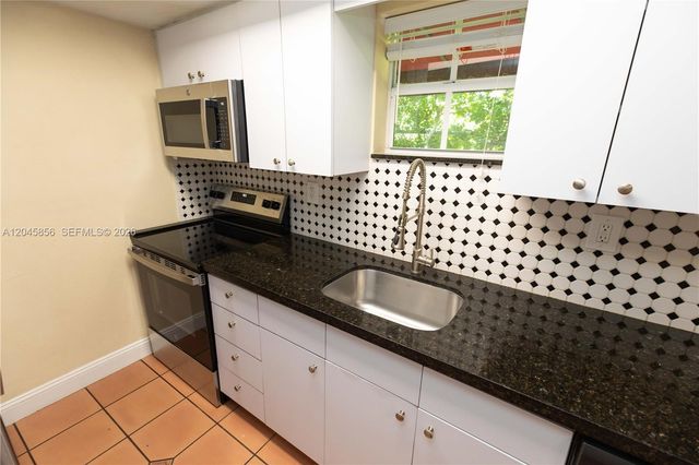 2945 Day Avenue 2953, Miami, FL 33133